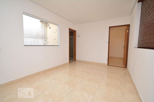 Sala de casa para alugar com 1 quarto, 50m² em Parque Continental Ii, Guarulhos