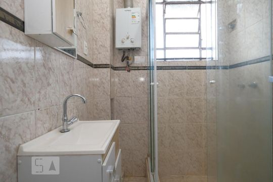 Banheiro Social de apartamento para alugar com 2 quartos, 43m² em Vila Isabel, Rio de Janeiro
