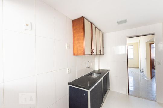 Cozinha de apartamento à venda com 2 quartos, 90m² em Icaraí, Niterói