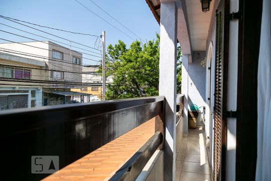 Vista Quarto 1 de casa à venda com 3 quartos, 220m² em Jardim Santa Bárbara, Guarulhos