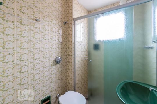 Banheiro de apartamento para alugar com 2 quartos, 56m² em Vila Nova Conceição, São Paulo