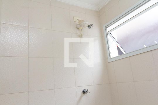 Banheiro da Suíte de casa para alugar com 2 quartos, 130m² em Jardim Gutierres, Sorocaba