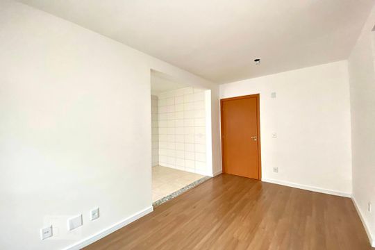 Sala de kitnet/studio para alugar com 2 quartos, 45m² em Vila Rosa, Novo Hamburgo