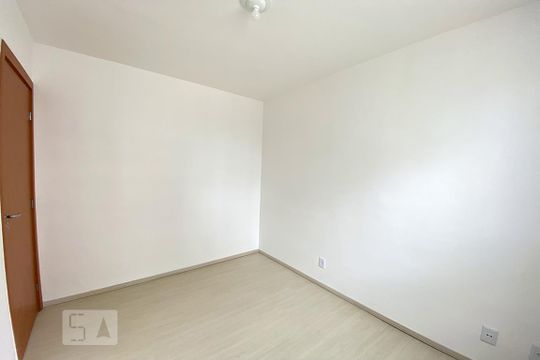 Quarto 1 de apartamento para alugar com 2 quartos, 45m² em Vila Rosa, Novo Hamburgo