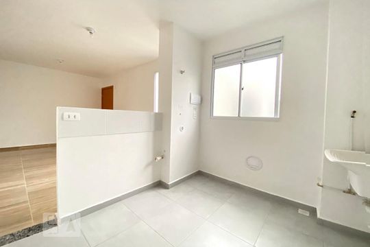 Cozinha de apartamento para alugar com 2 quartos, 45m² em Feitoria, São Leopoldo