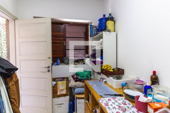 Quarto de Serviço de casa para alugar com 4 quartos, 400m² em Sumaré, São Paulo