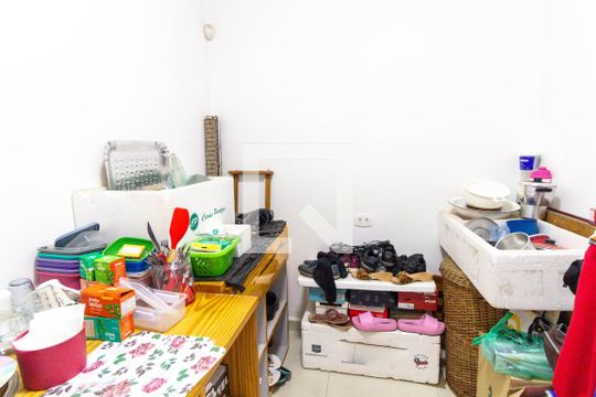 Quarto de Serviço de casa para alugar com 4 quartos, 400m² em Sumaré, São Paulo