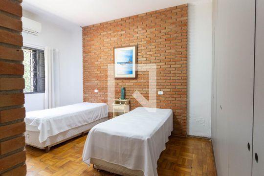 Quarto de casa para alugar com 4 quartos, 400m² em Sumaré, São Paulo