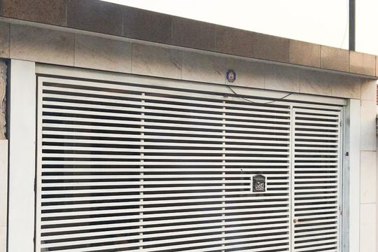 Fachada de casa à venda com 3 quartos, 180m² em Vila Aricanduva, São Paulo