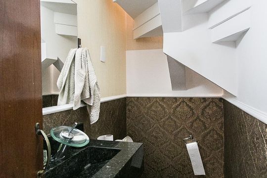 Lavabo de casa à venda com 3 quartos, 180m² em Vila Aricanduva, São Paulo