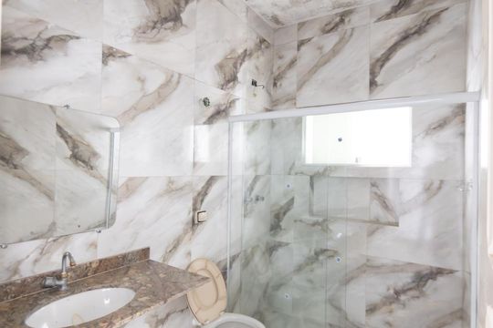 Banheiro Social de casa à venda com 2 quartos, 150m² em Vila Santo Estevão, São Paulo