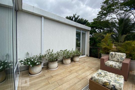 Varanda de casa para alugar com 5 quartos, 412m² em Jardim Leonor, São Paulo