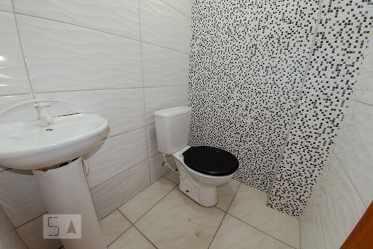 Lavabo de apartamento para alugar com 2 quartos, 65m² em Ingleses do Rio Vermelho, Florianópolis