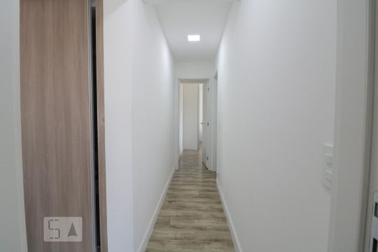 Corredor de acesso aos quartos de apartamento à venda com 3 quartos, 130m² em Tatuapé, São Paulo