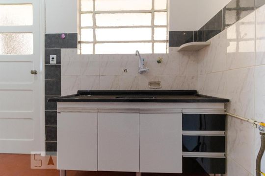 Cozinha de apartamento para alugar com 1 quarto, 73m² em Centro, Campinas