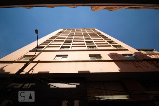 Fachada de apartamento para alugar com 1 quarto, 73m² em Centro, Campinas