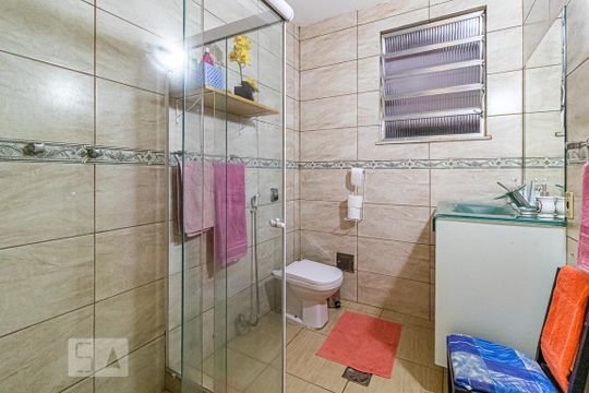 Banheiro do Quarto  2 de casa à venda com 6 quartos, 123m² em Curicica, Rio de Janeiro
