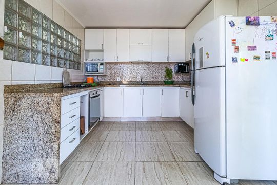 Cozinha de casa à venda com 6 quartos, 123m² em Curicica, Rio de Janeiro