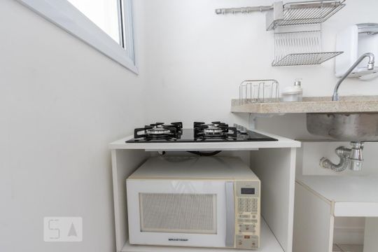 Cozinha de apartamento para alugar com 1 quarto, 59m² em Rio Vermelho, Salvador