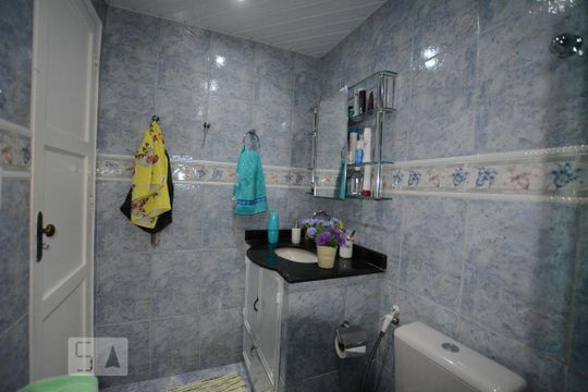 Cozinha de apartamento à venda com 2 quartos, 70m² em Olaria, Rio de Janeiro