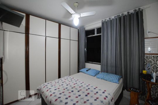 Quarto 1 de apartamento à venda com 2 quartos, 70m² em Olaria, Rio de Janeiro