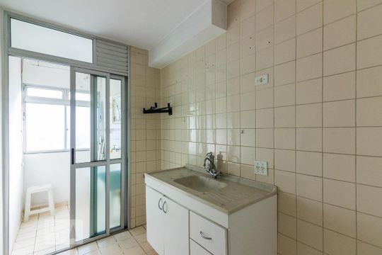 Cozinha de apartamento à venda com 2 quartos, 49m² em Vila Cruz das Almas, São Paulo