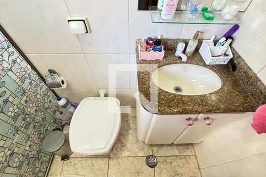 Banheiro da Suíte de apartamento à venda com 3 quartos, 86m² em Jardim Bela Vista, Santo André