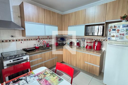 Cozinha de apartamento à venda com 3 quartos, 86m² em Jardim Bela Vista, Santo André