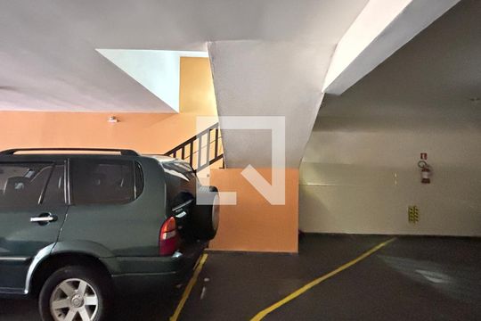 Garagem de apartamento à venda com 3 quartos, 86m² em Jardim Bela Vista, Santo André