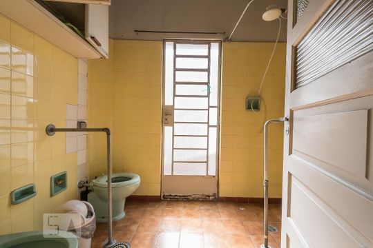 Banheiro de casa à venda com 3 quartos, 197m² em Cidade Monções, São Paulo