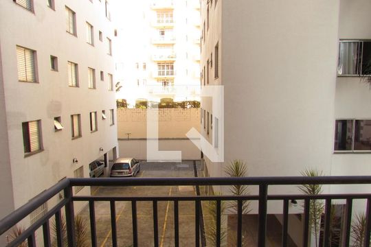 Vista da Sacada de apartamento para alugar com 2 quartos, 52m² em Paraisópolis, São Paulo