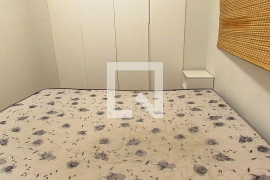 Quarto 2 de apartamento para alugar com 2 quartos, 52m² em Paraisópolis, São Paulo