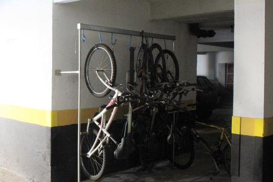 Bicicletário de apartamento para alugar com 3 quartos, 81m² em Vila Pompéia, São Paulo