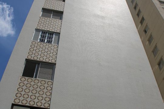 Fachada do prédio de apartamento para alugar com 3 quartos, 81m² em Vila Pompéia, São Paulo