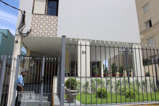 Fachada e portaria de apartamento para alugar com 3 quartos, 81m² em Vila Pompéia, São Paulo
