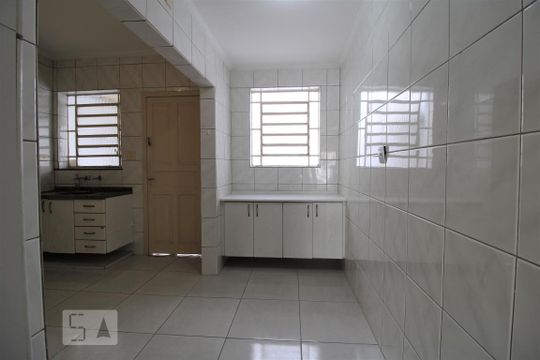Cozinha de casa para alugar com 2 quartos, 88m² em Vila Pompéia, São Paulo