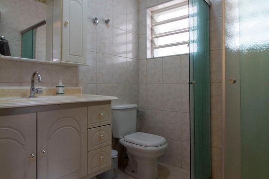 Banheiro da suíte de casa à venda com 3 quartos, 146m² em Americanópolis, São Paulo