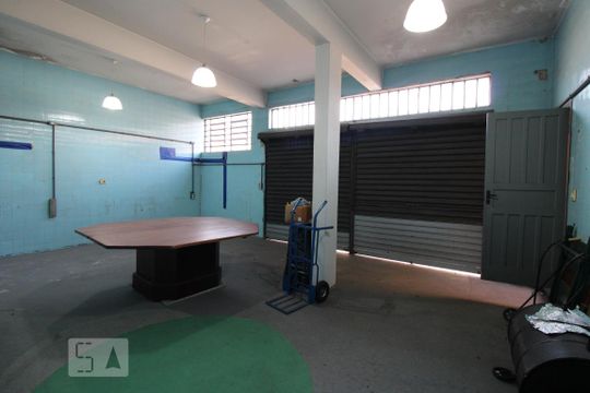 Garagem de casa à venda com 3 quartos, 300m² em Vila Romana, São Paulo