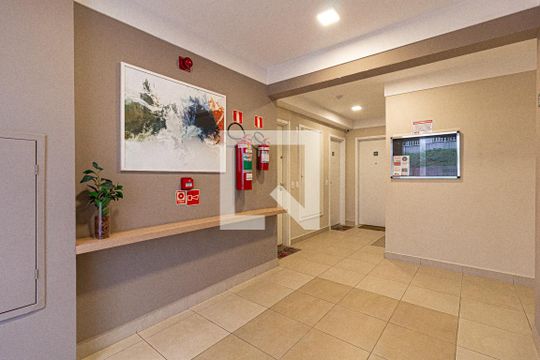 Hall de entrada de apartamento à venda com 2 quartos, 42m² em Vila Penteado, São Paulo