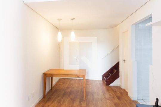 Sala de apartamento para alugar com 1 quarto, 40m² em Moema, São Paulo