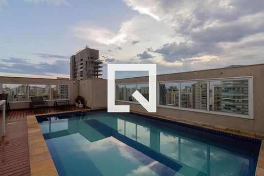 Área comum - Piscina de apartamento para alugar com 1 quarto, 40m² em Moema, São Paulo