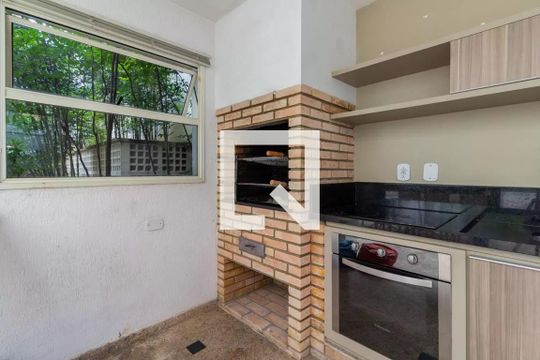 Área comum - Churrasqueira de apartamento para alugar com 1 quarto, 40m² em Moema, São Paulo
