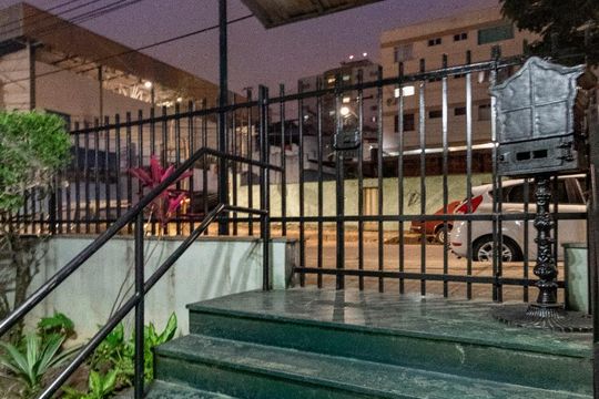 Entrada de apartamento à venda com 3 quartos, 87m² em Graça, Belo Horizonte