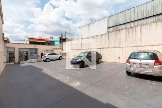 Área Externa de casa de condomínio à venda com 2 quartos, 69m² em Vila Carmosina, São Paulo