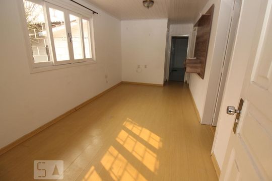 Sala de casa à venda com 2 quartos, 110m² em Jardim Itu-sabará, Porto Alegre