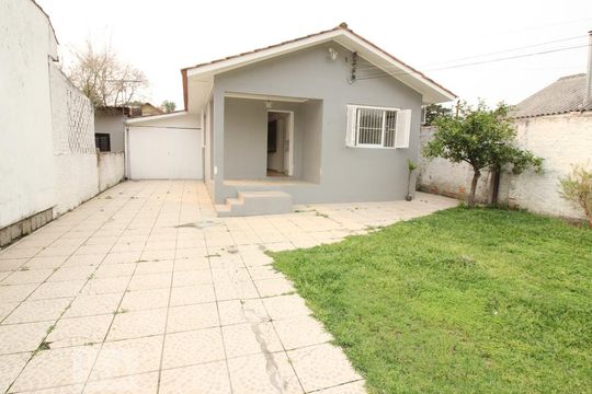 Fachada de casa à venda com 2 quartos, 110m² em Jardim Itu-sabará, Porto Alegre