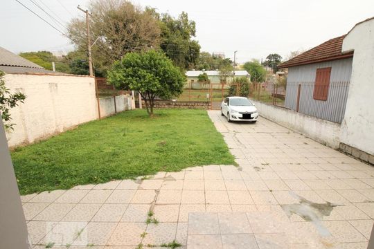 Jardim de casa à venda com 2 quartos, 110m² em Jardim Itu-sabará, Porto Alegre