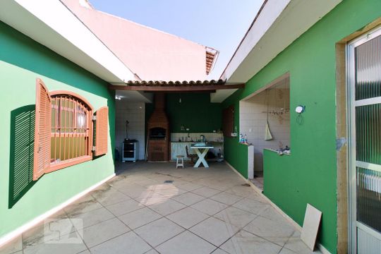 Área Externa de casa para alugar com 4 quartos, 267m² em Jardim Catanduva, São Paulo