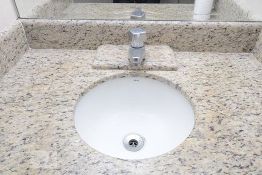 Banheiro  de apartamento à venda com 3 quartos, 156m² em Copacabana, Rio de Janeiro