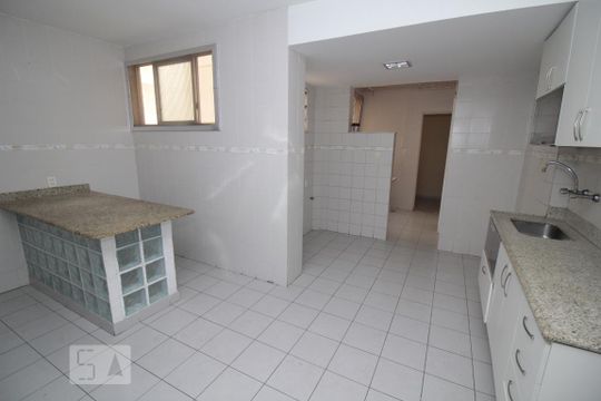 Cozinha de apartamento à venda com 3 quartos, 156m² em Copacabana, Rio de Janeiro